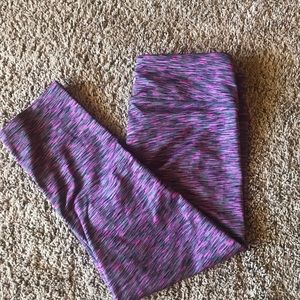 Women’s Energy Zone Capri Leggings.